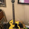 Gibson Les Paul special tv yellow w/case.